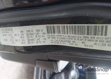 2017 Jeep Cherokee Latitude 4X4 z USA, uszkodzony, nr VIN 1C4PJMCB9HW575450